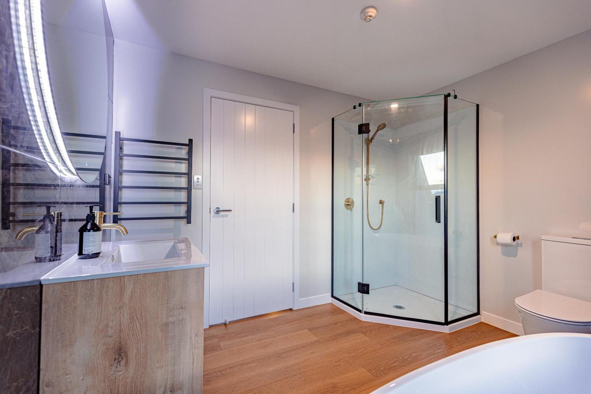 Johnston Apartments - Award-Winning Building, Your Unforgettable Stay Whanganui Zewnętrze zdjęcie