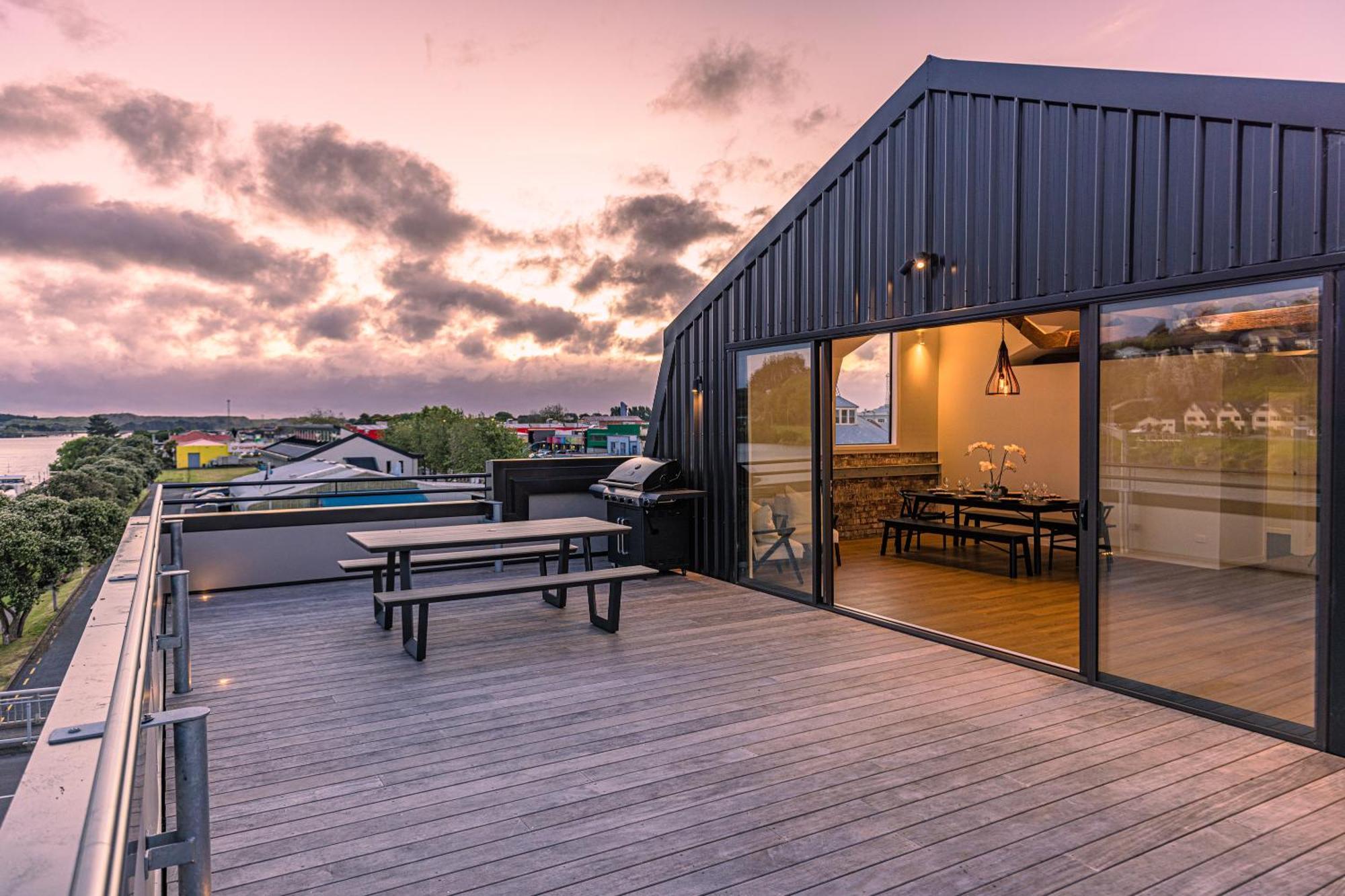 Johnston Apartments - Award-Winning Building, Your Unforgettable Stay Whanganui Zewnętrze zdjęcie