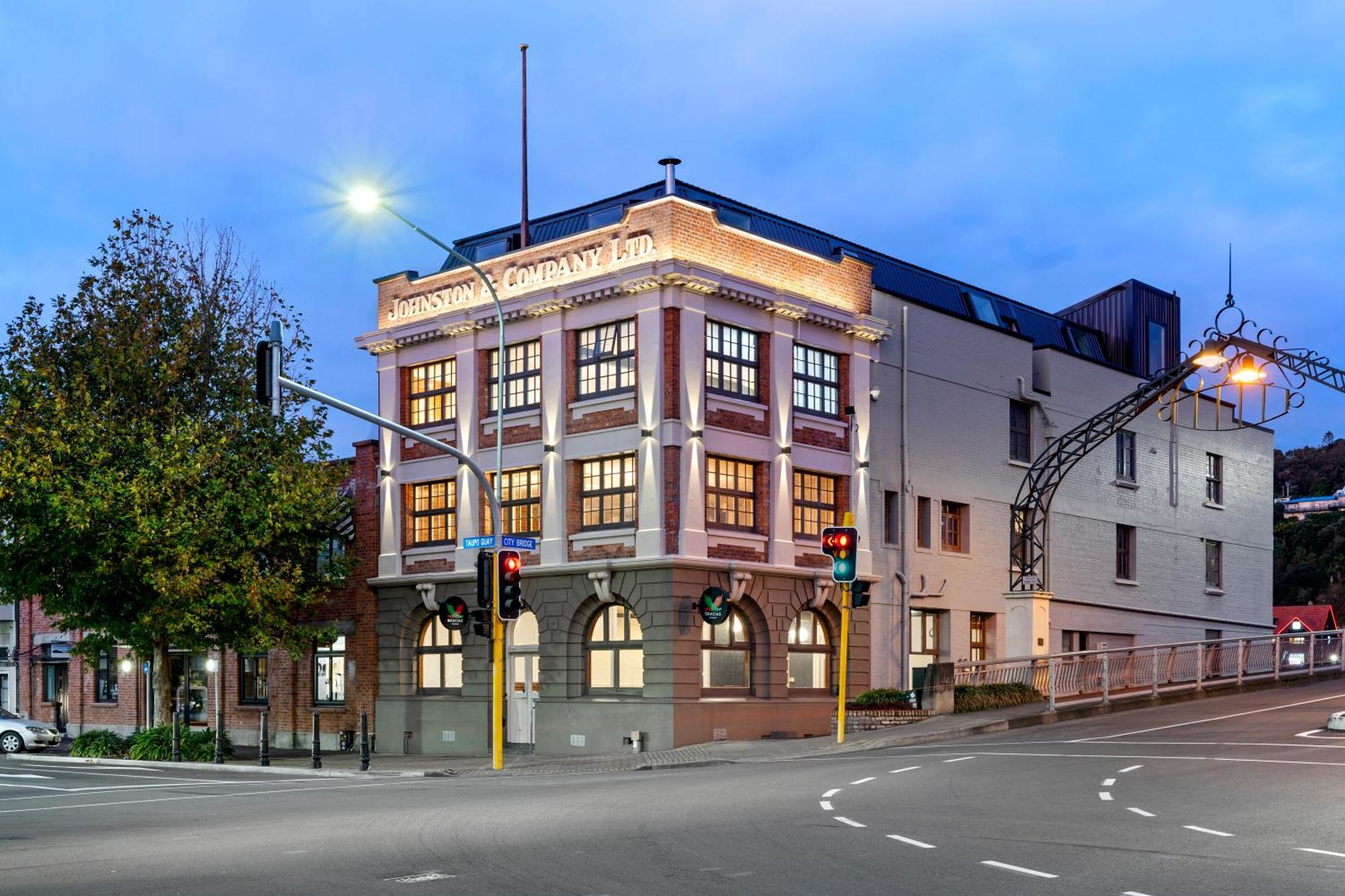 Johnston Apartments - Award-Winning Building, Your Unforgettable Stay Whanganui Zewnętrze zdjęcie